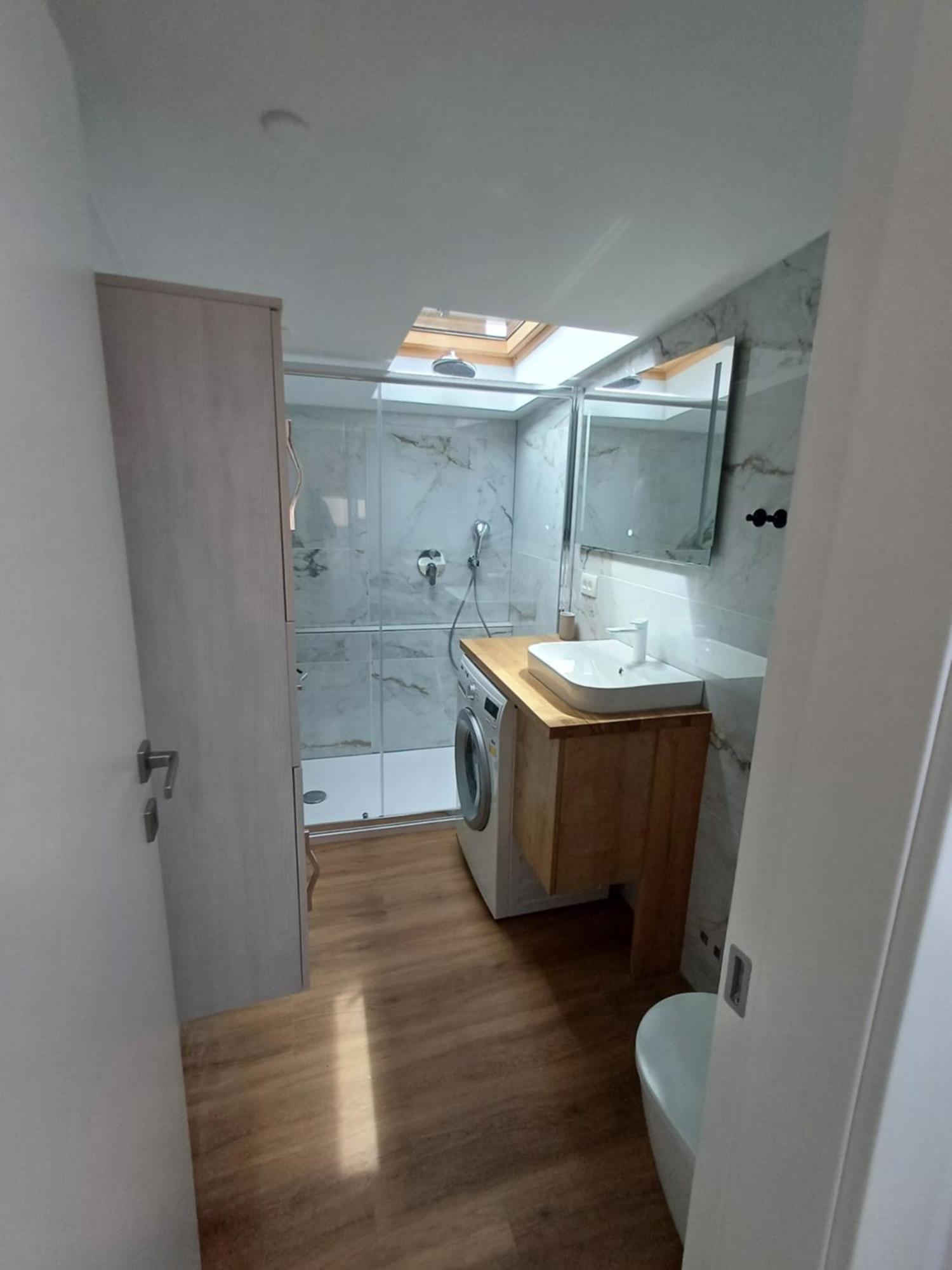 Pirana Apartment Bagian luar foto