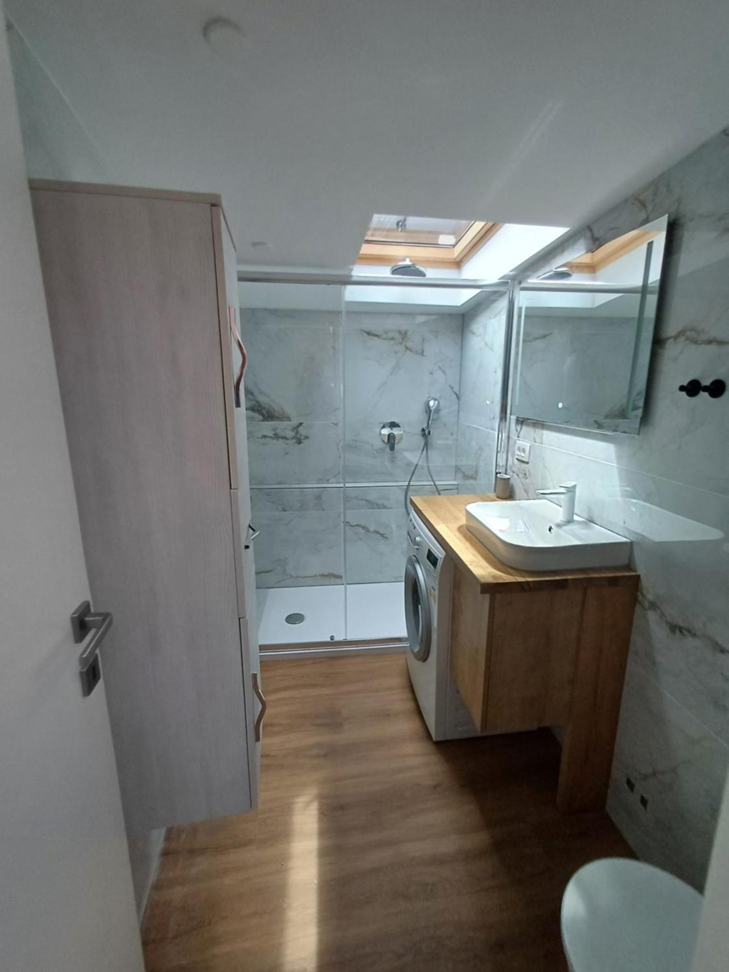 Pirana Apartment Bagian luar foto
