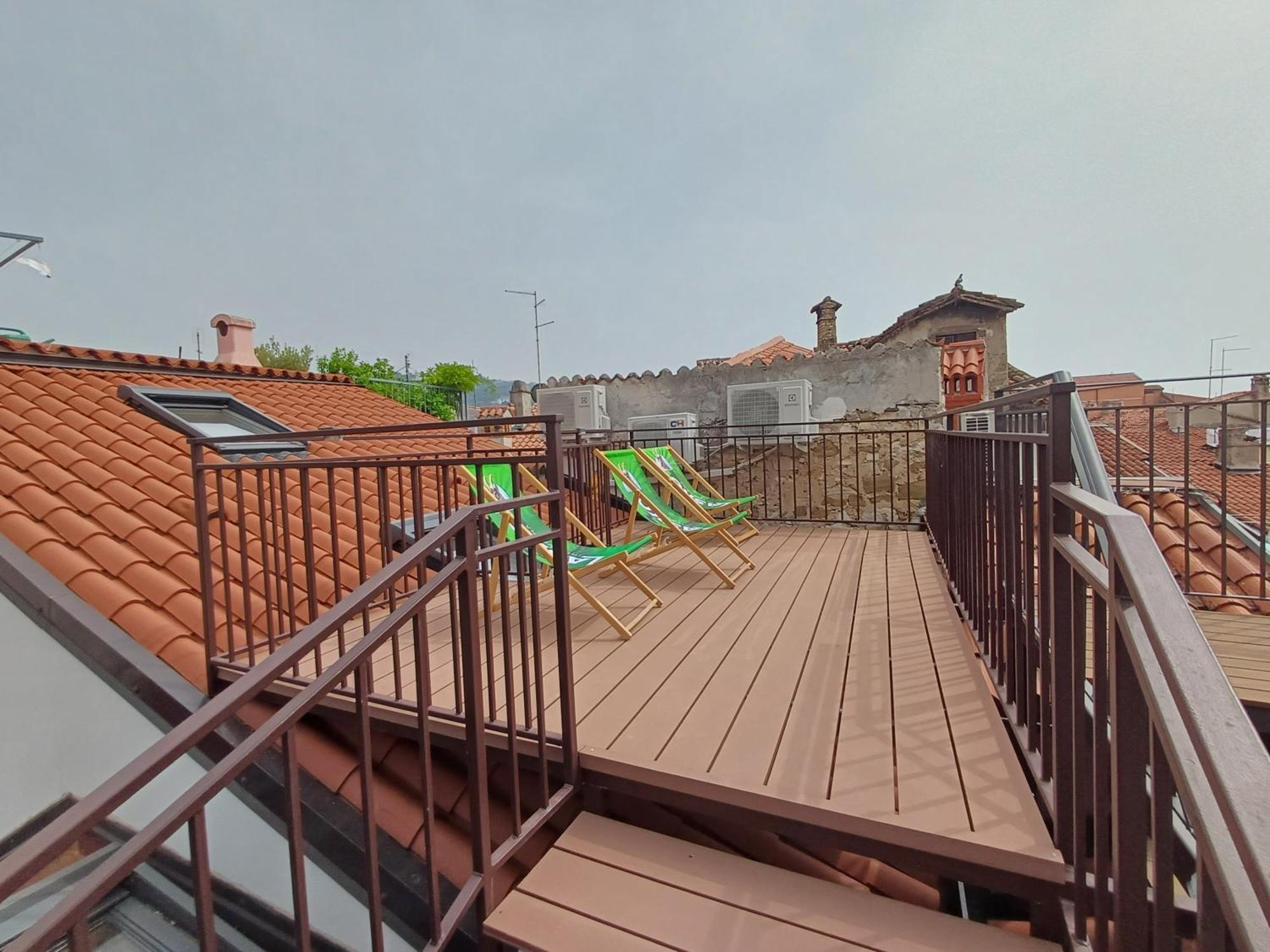 Pirana Apartment Bagian luar foto