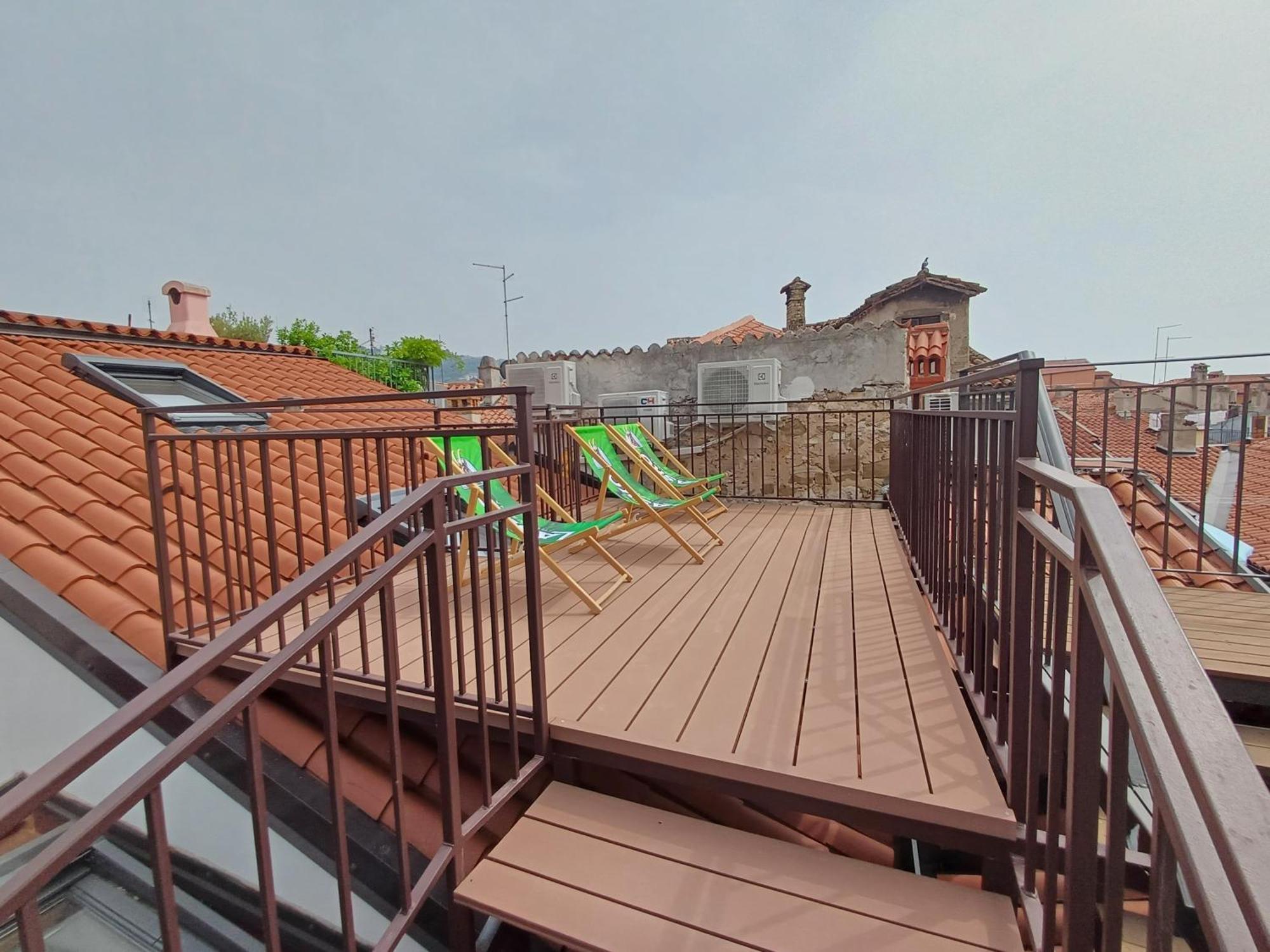 Pirana Apartment Bagian luar foto